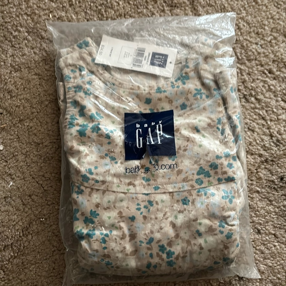GAP girls dress new with tags